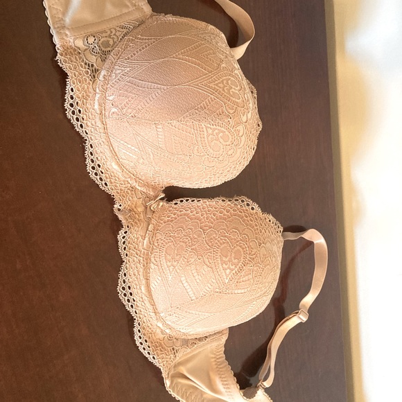 Lace bra nude color - Picture 2 of 2